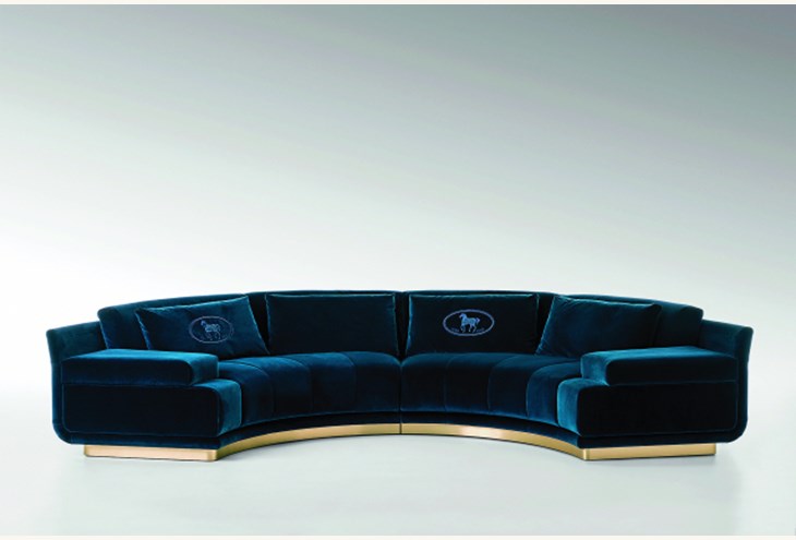 Καναπές «Artu» σε σχέδιο του Thierry Lemaire.